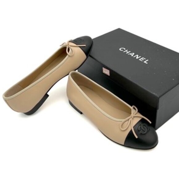 EUC-Chanel Lambskin Cap Toe CC Ballet Flat - 40 - Picture 6 of 7